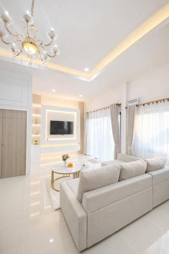 Nong Prue Villa | Chill Sbai Villa Pattaya