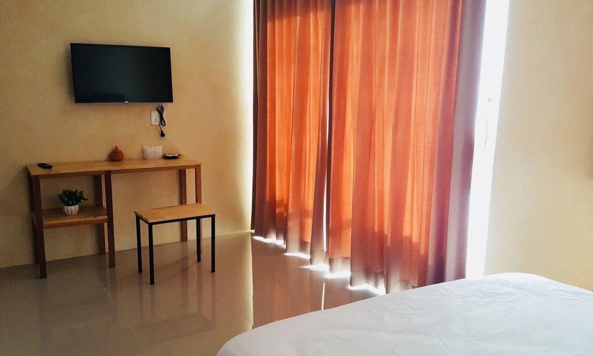 Nai Muang House | City around with atmosphere of love, friendly people and lovely the elephant.