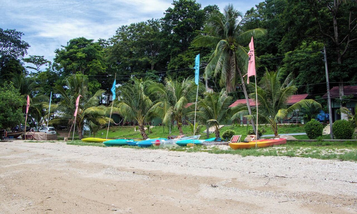 Bang Bao Bay Hotel | Cliff Cottage Resort