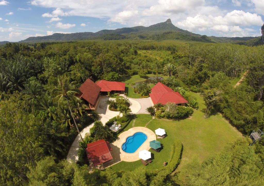 Nong Thale Villa | Cliffside Lagoon Villa