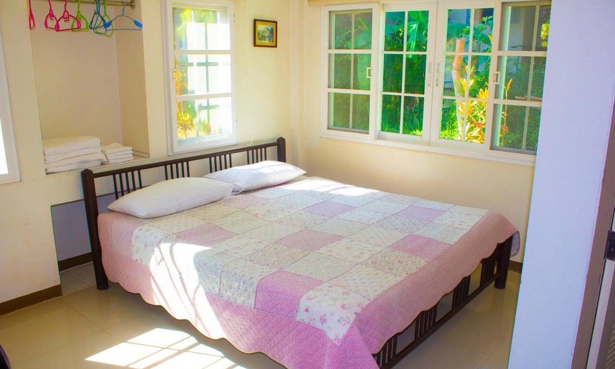Nong Nam Daeng Hotel | Cottages at Hill Resort