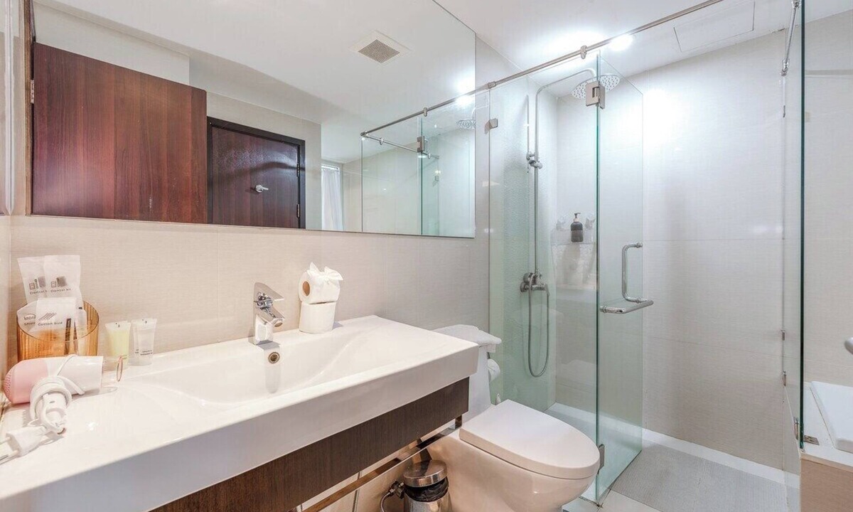 Rawai Apartment | Cozy 1-bedroom apartment in tranquil Tambon Rawai with AC