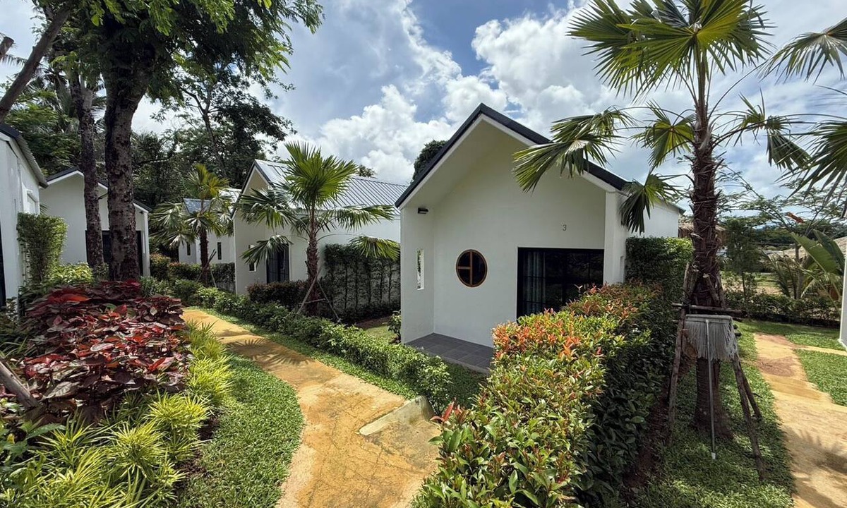 Chalong House | Cozy 1-bedroom bungalow in perfect Phuket with AC included
