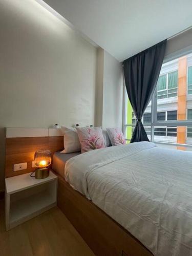 Ratchadaphisek Apartment | Cozy room at Huai Khwang close to MRT