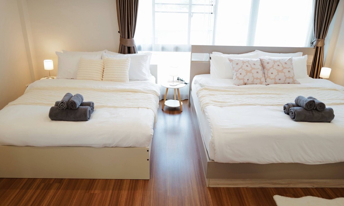 Chiang Mai House | Cozy townhome/2km to Airport , 10 Mins to Nimman,Old Town/sleep 10
