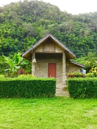 Mae Taeng House | DoiLom Elephant Farmstay