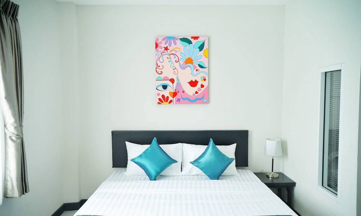 Sanambin Hotel | Double bed with ABF near Don Muang Airport