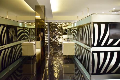 Wattana Hostel | Double Five