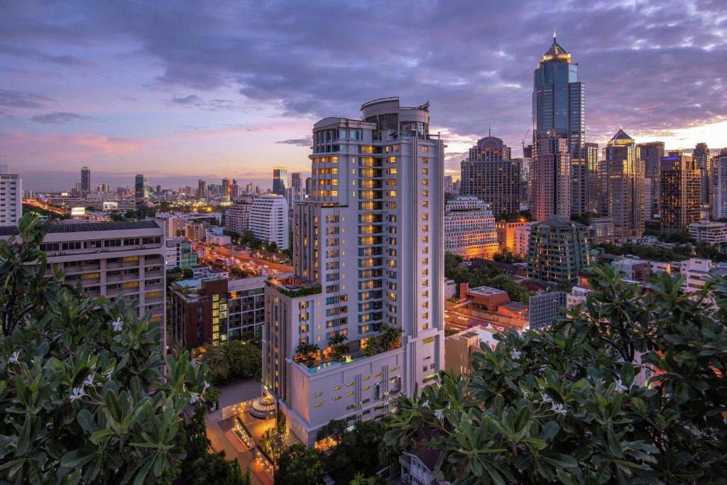 Ploenchit Hotel | DoubleTree by Hilton Bangkok Ploenchit