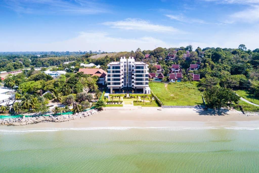 Mae Pim Apartment | Escape Condominium, Mae Phim Beach