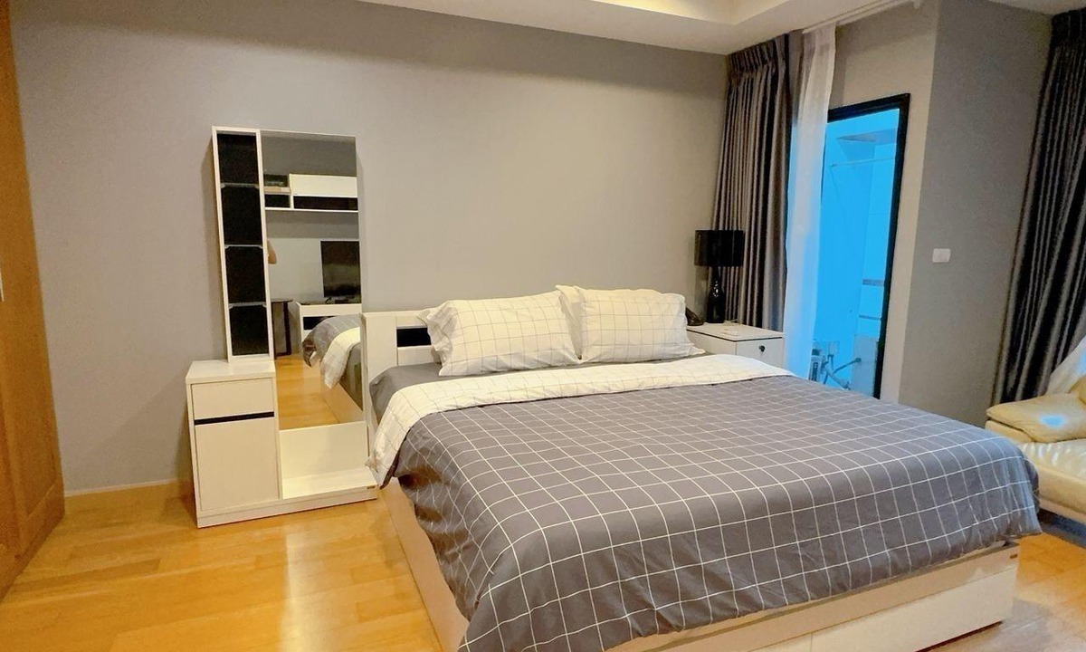 Thung Maha Mek Condo | Exquisite Entire Condo in Prime Location Lumpini Park, CentralWorld