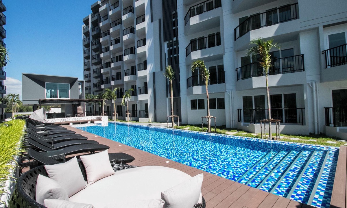 Kram Condo | Family 2bdrm w/Kichen, High speed Wi-Fi, balcony