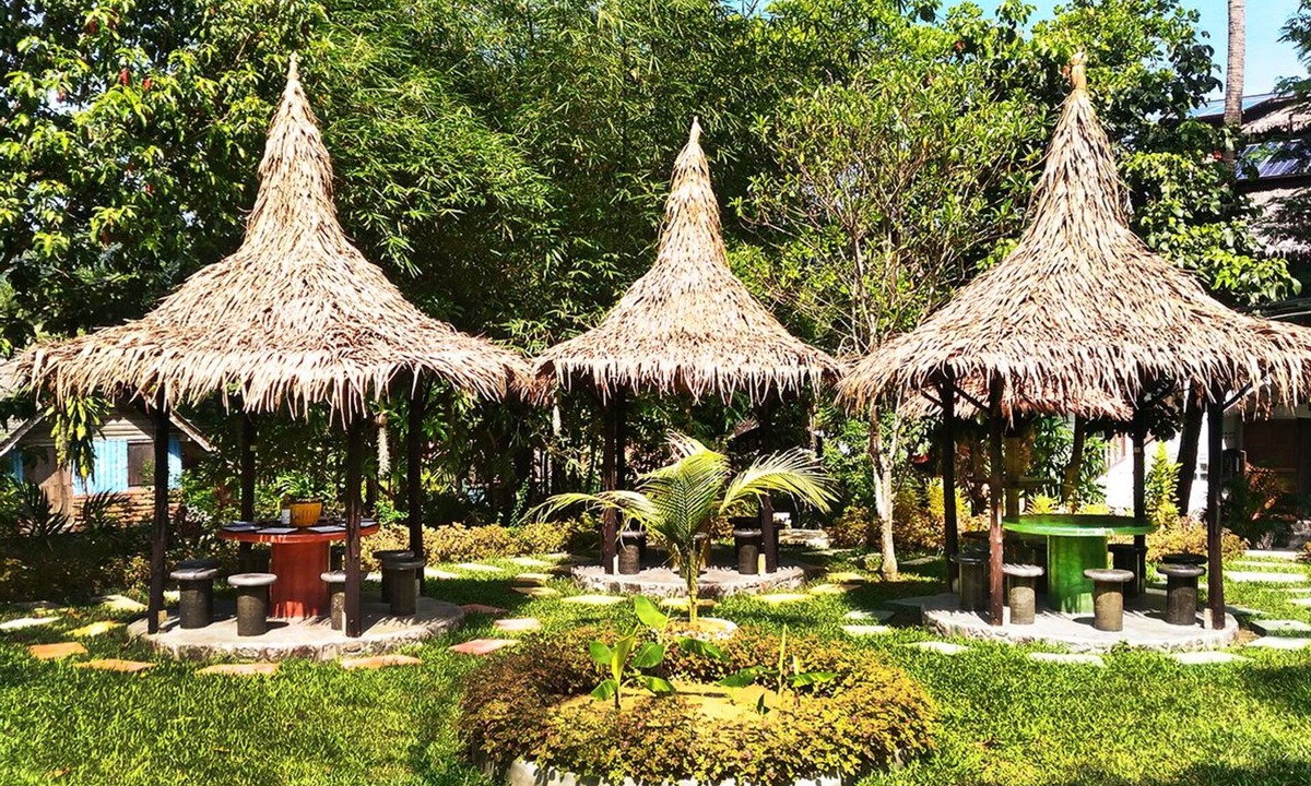 Ranong Hotel | Flower Power Village