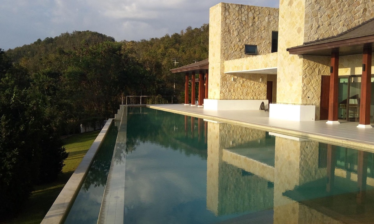 Cha-am House | Fresh Breezes, Hillside Guest House at Springfield