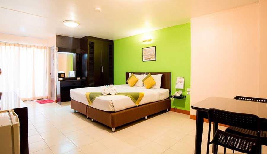 Ramkhamhaeng Hotel | GMR Grand Mandarin Residence