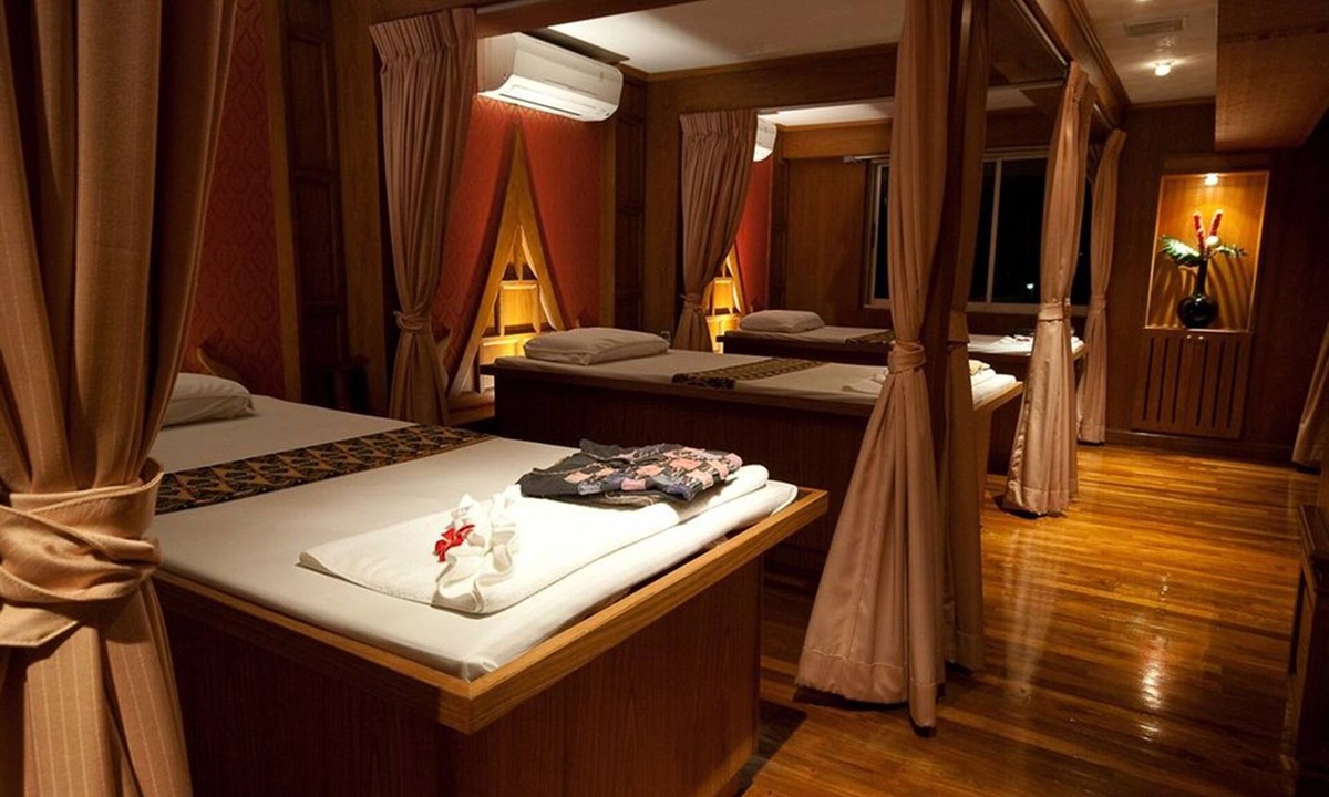 Ratchaprasong Hotel | Golden House Bangkok