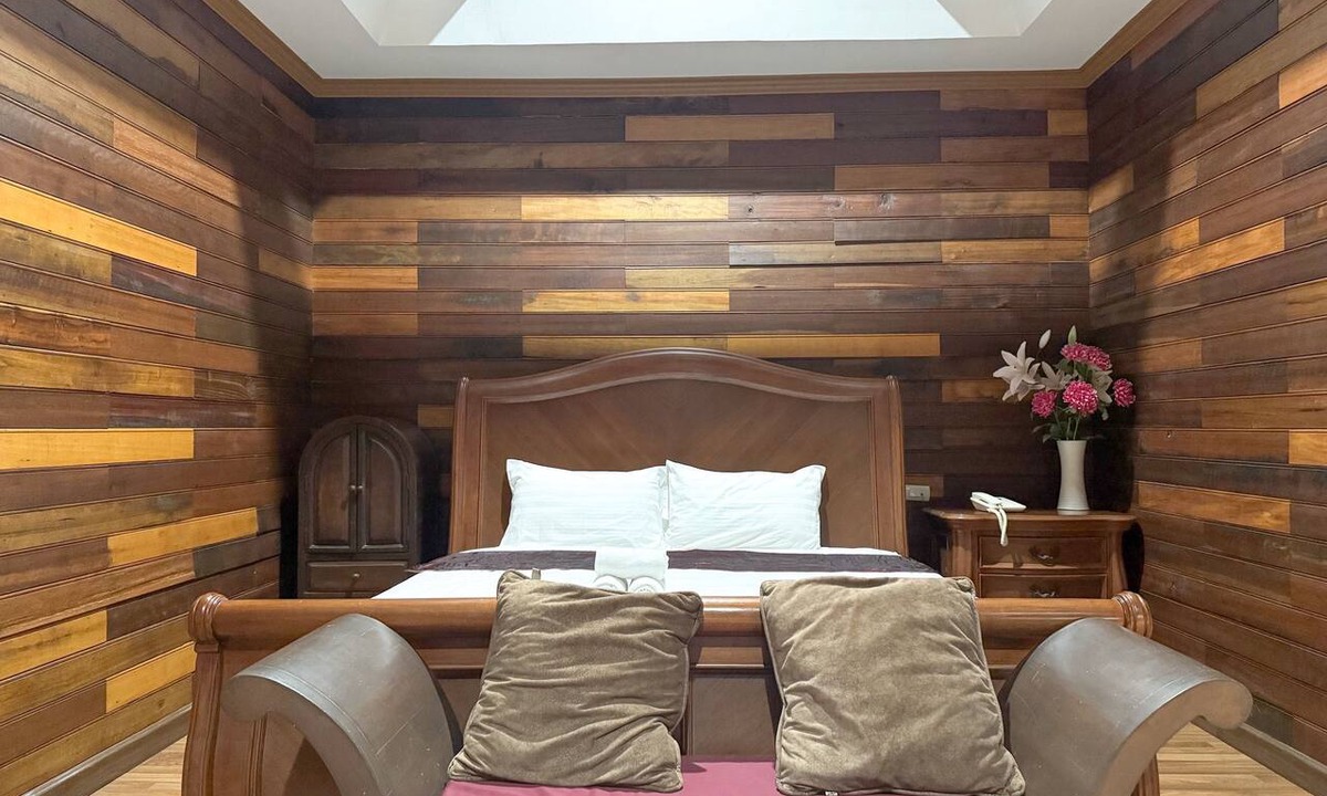 Chomphu Hotel | Grand Amazon Hotel by Zuzu