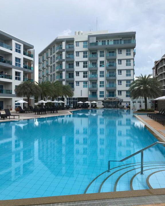 Kram Apartment | Grand Blue 181/8