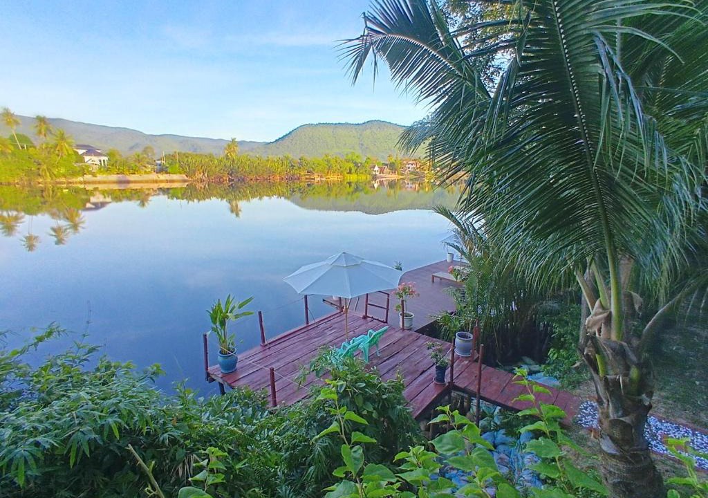 Kampot Hotel | Green Mango Bungalows