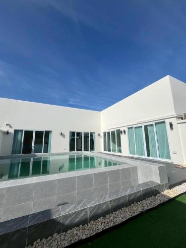 Na Thon Villa | Grind Pool Villa Samui