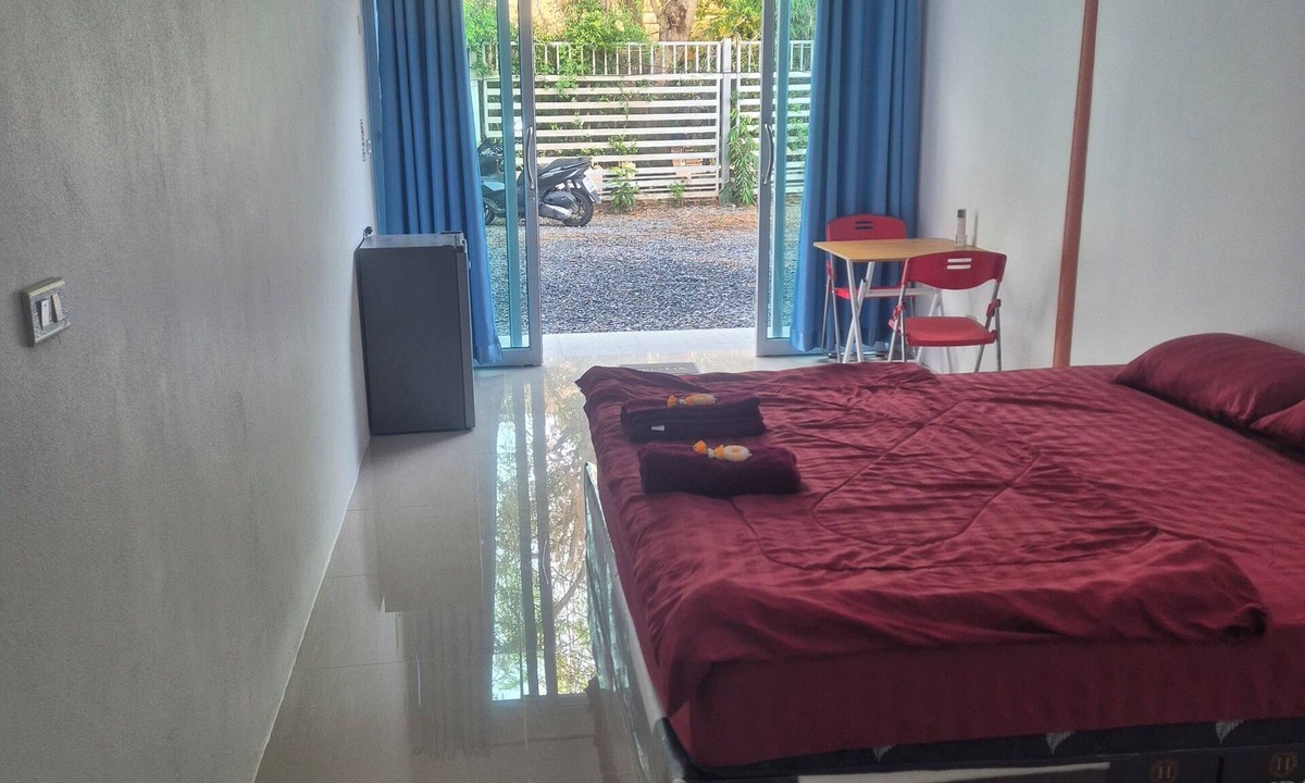 Thong Sala Apartment | Happy 13 Rooms