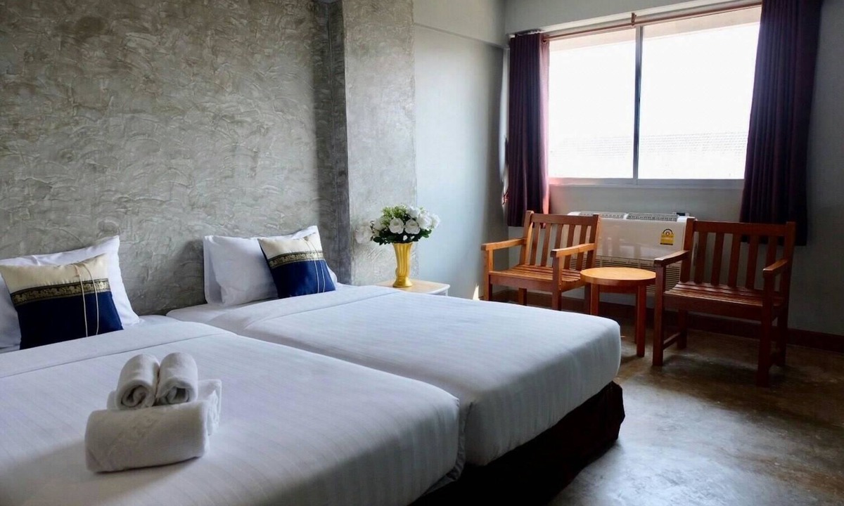 Khlong Chan Hotel | Happyland Mansion
