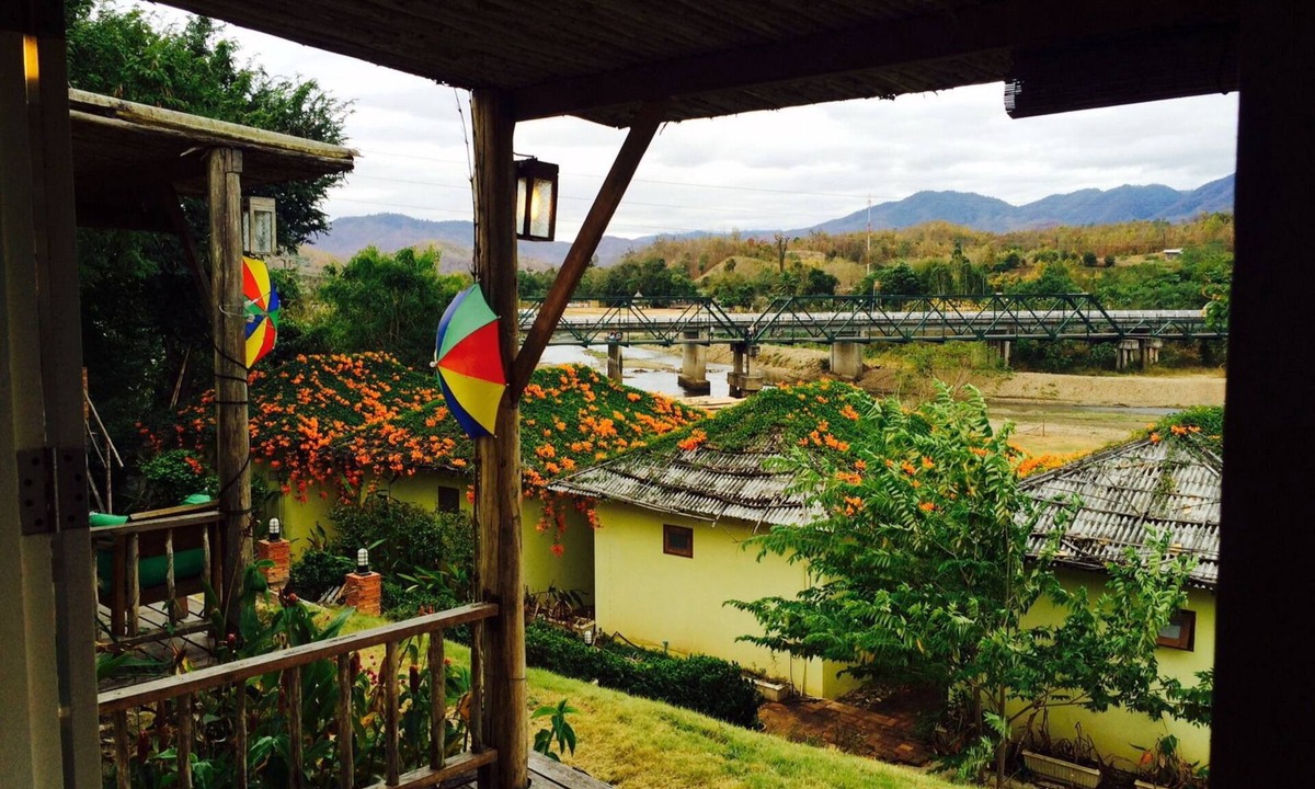 Mae Hi Hotel | Him Naam Pai Resort