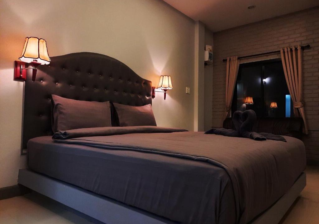 Tha Pho Hotel | Home resort