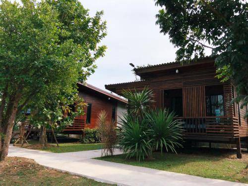 Phetchaburi Hotel | Hotel ∙ 2 guests