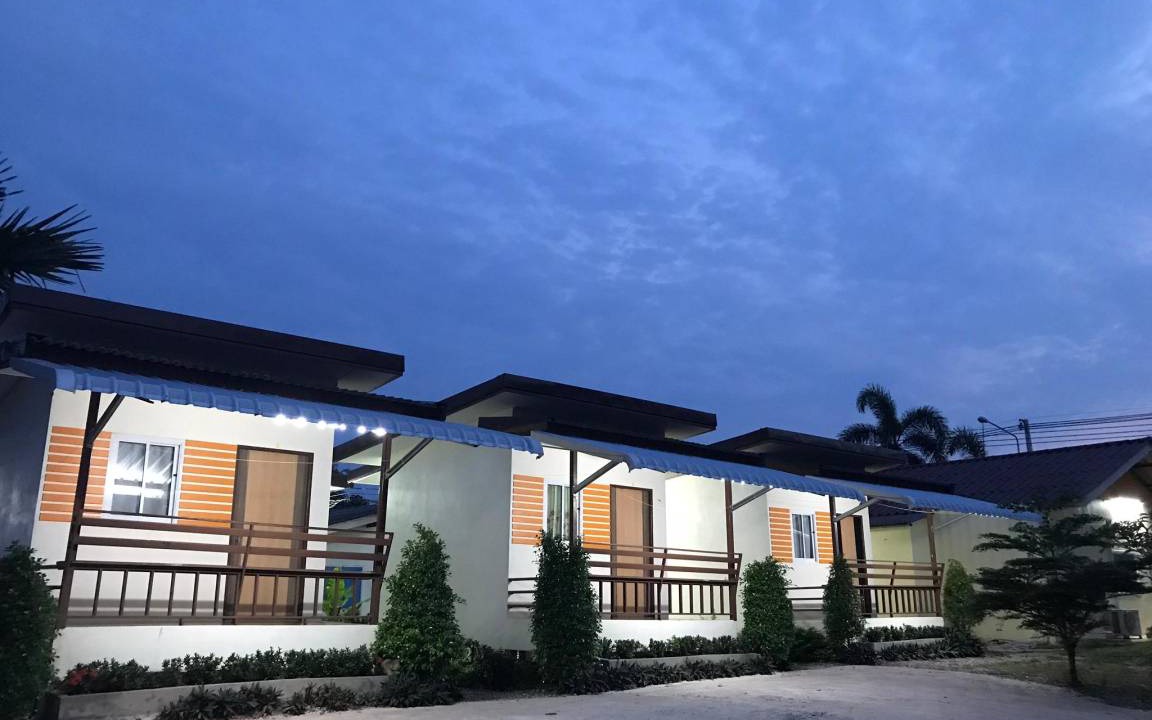 Khlong Khut Hotel | Hotel ∙ 4 guests