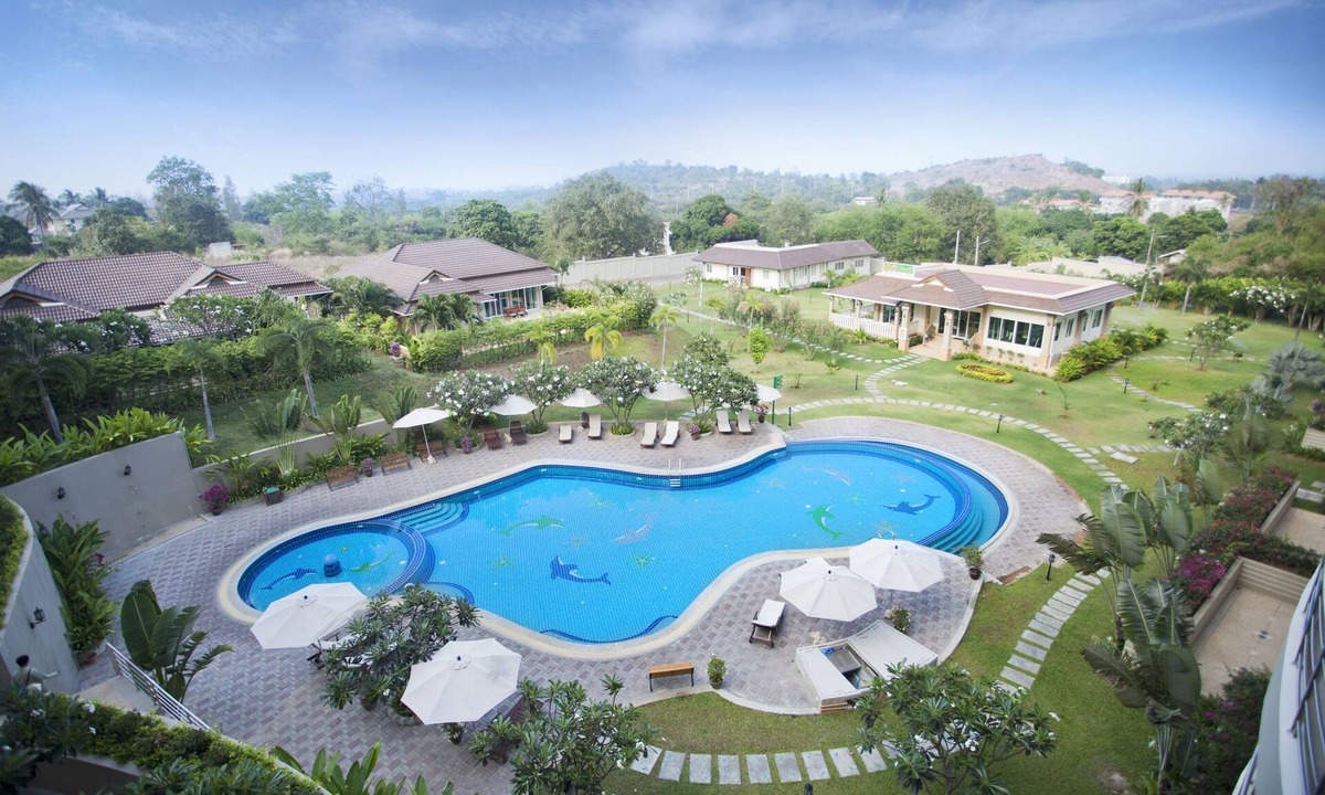 Khao Tao Apartment | Hotel apartments with the best location in lush and tranquil surroundings