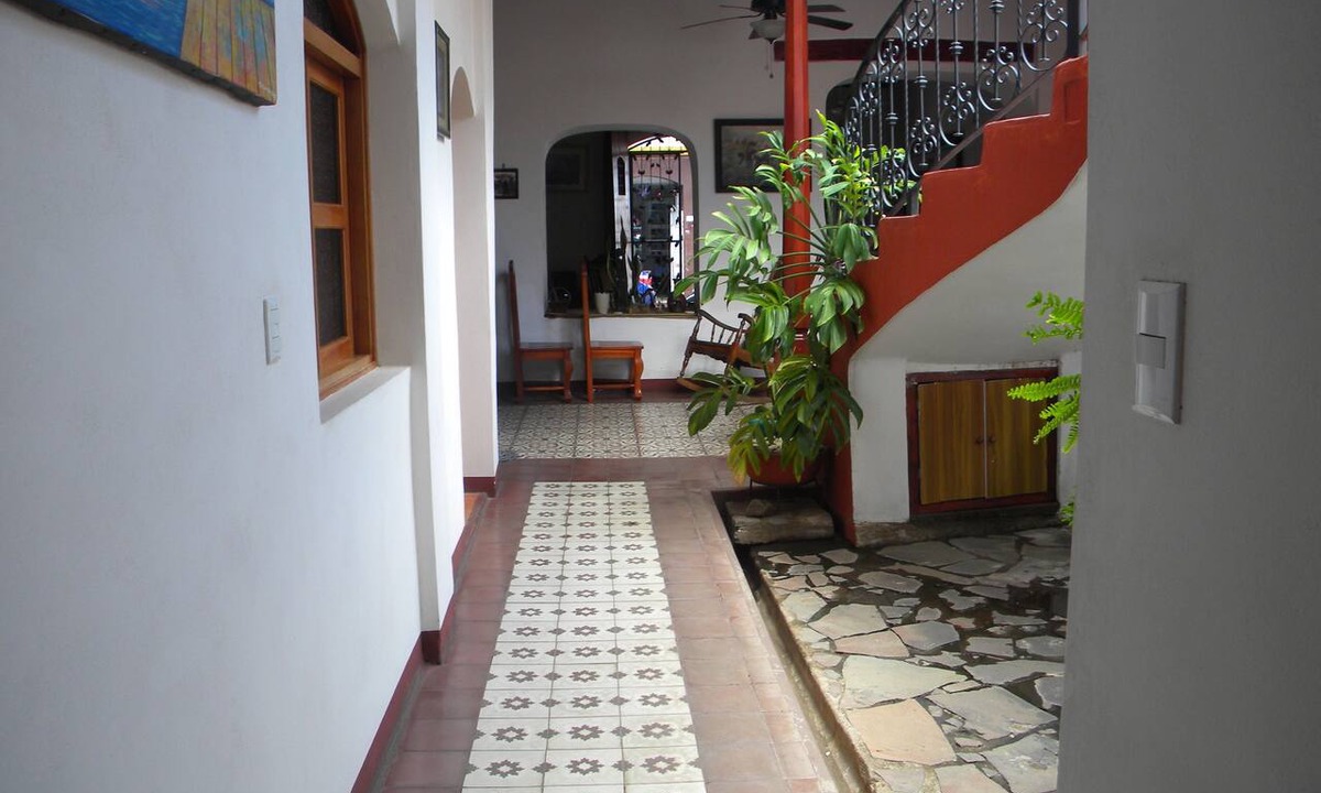 Leon Hotel | hotel Hellenika