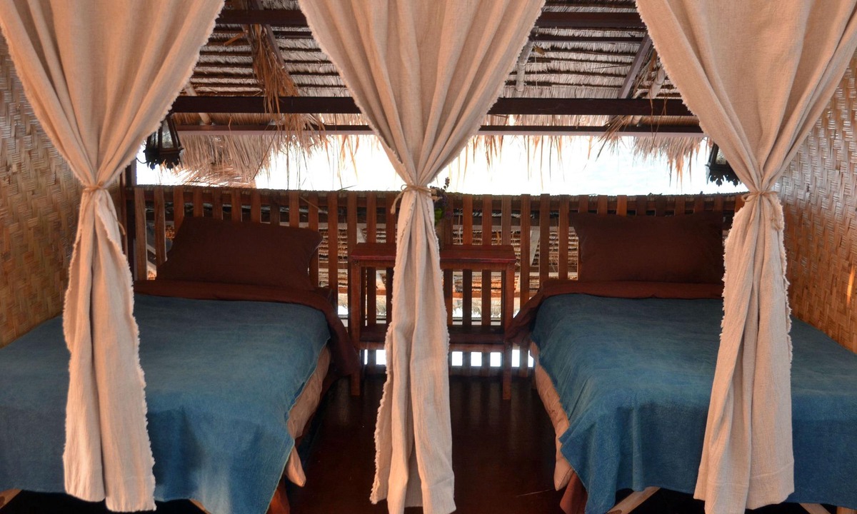 Mae Taeng Boat Rental | Houseboat Floating, Enjoy the sounds of nature whit a unique place.