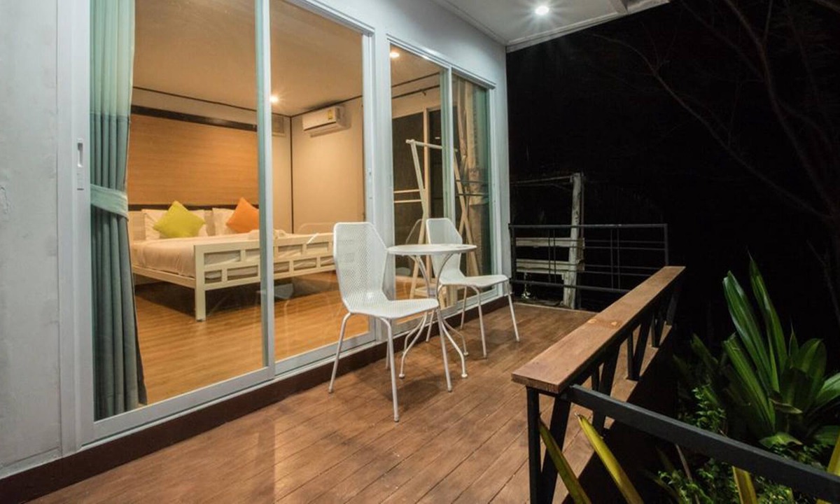 Nong Phlap Hotel | Ingkhao Glamping Resort Huahin