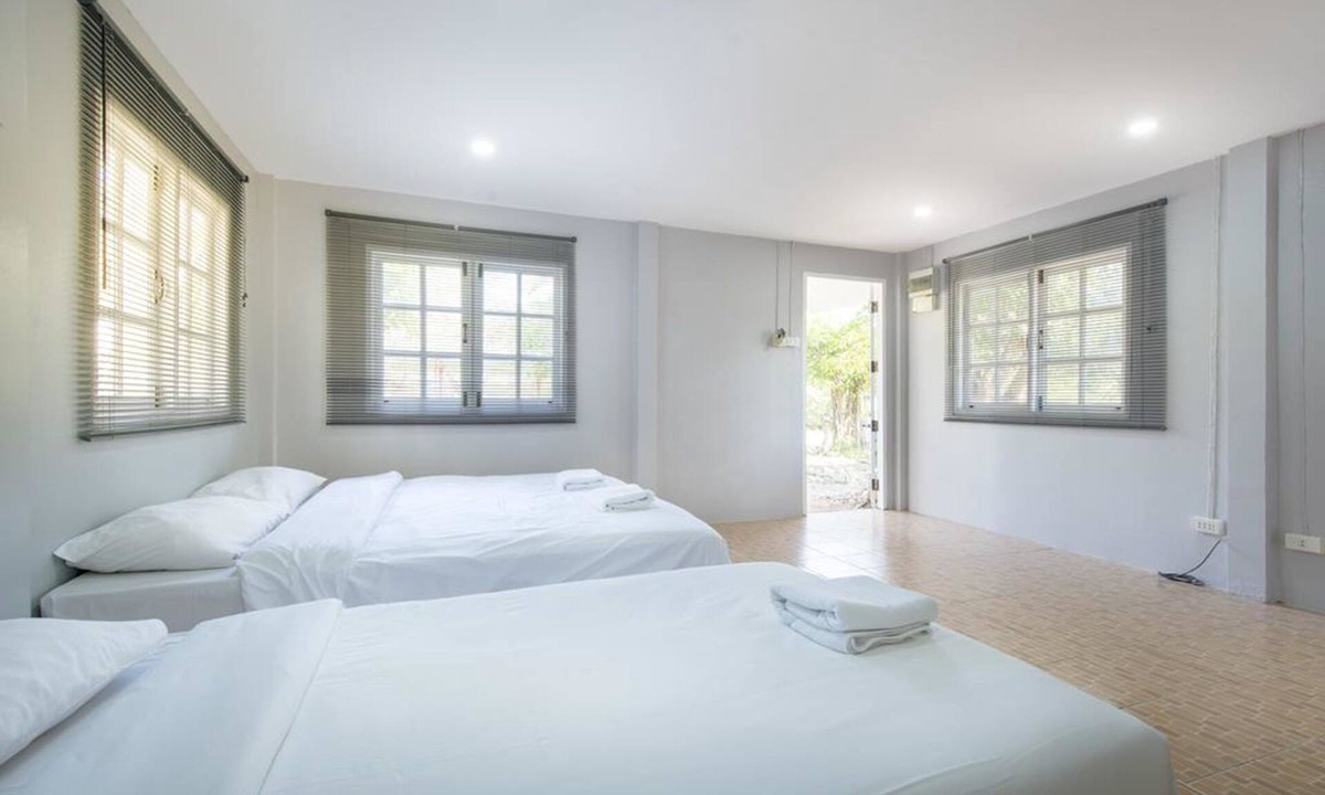 Mittaphap Hotel | Ivy Cottage by Qiu Hotel