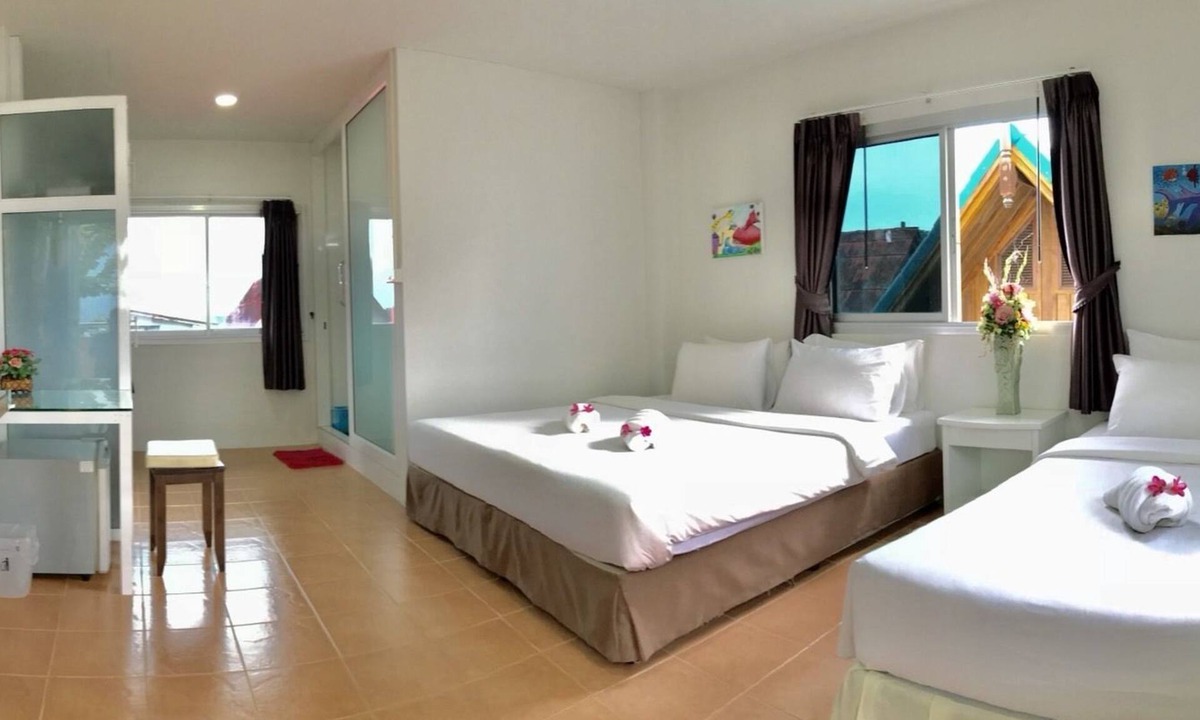 Downtown Krabi Hotel | J Holiday Inn