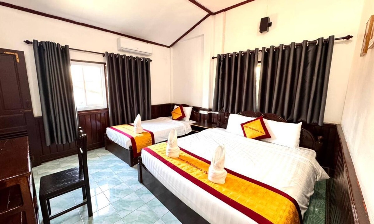 Vang Vieng Bed & Breakfast | Jungle Backpackers View