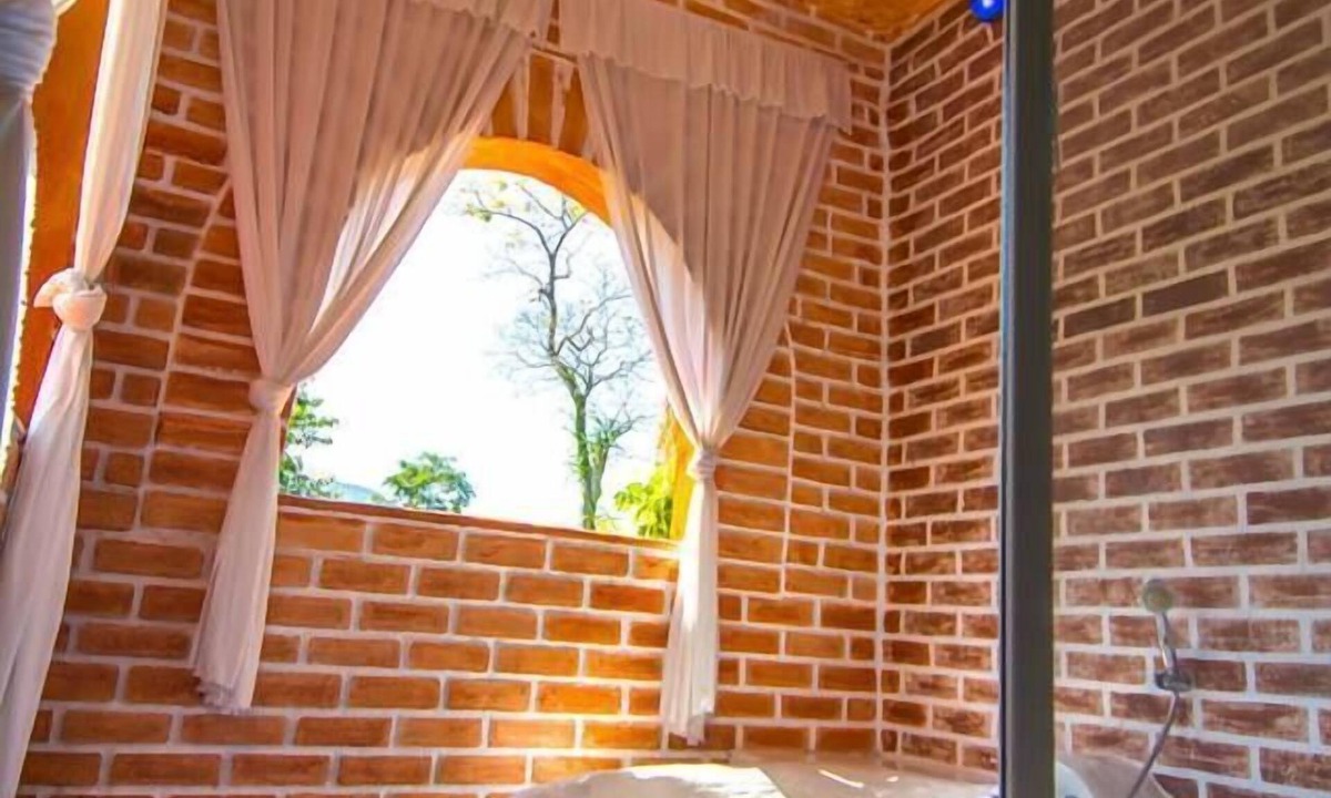 Ratchaburi Hotel | Khun Khao Tamnan Prai Resort