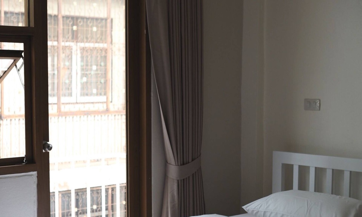 Bang Lamphu Lang Hostel | Krung Tone Hostel
