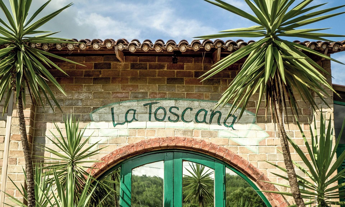 Suan Phueng Hotel | La Toscana Resort