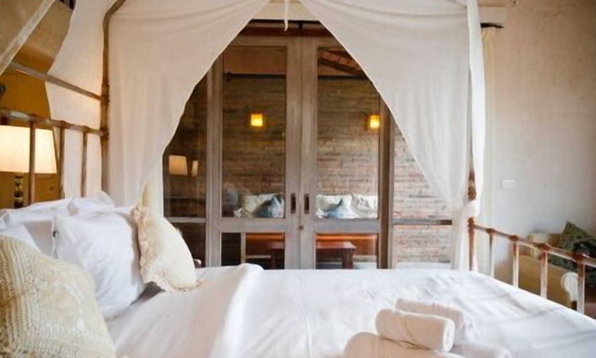 Suan Phueng Hotel | La Toscana Resort
