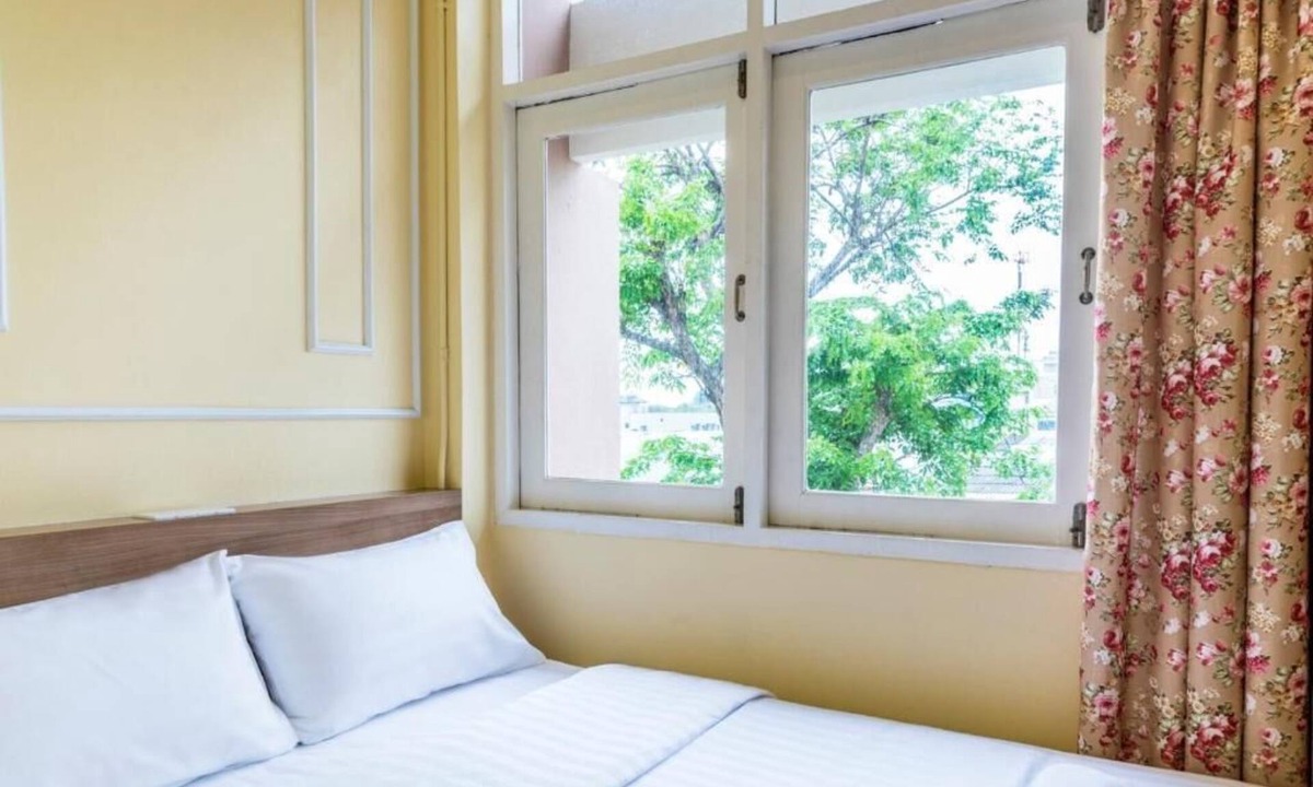 San Chao Pho Suea Hostel | Lamoon Vivit