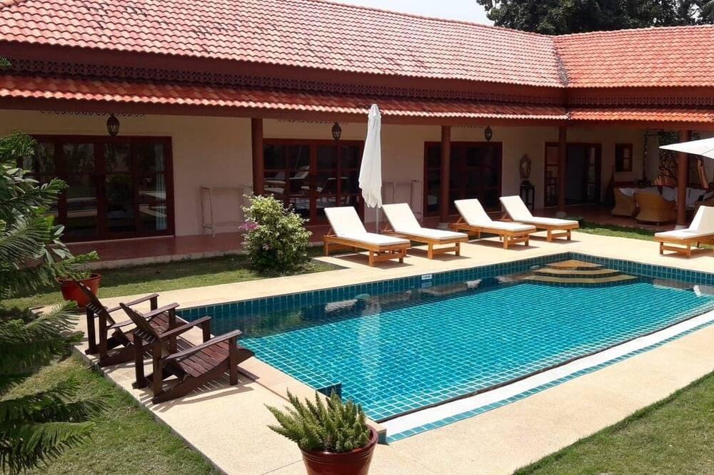 Hua Thanon Villa | Laura s guest house samui whole house