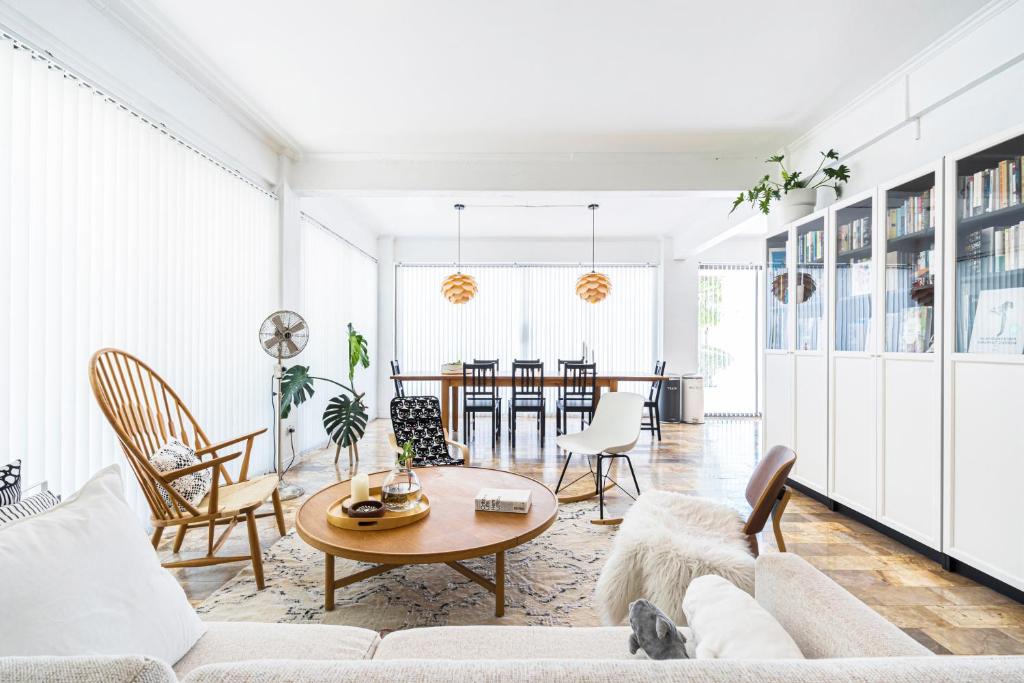Ban Chang House | Lily Provenance, The Sea Close By