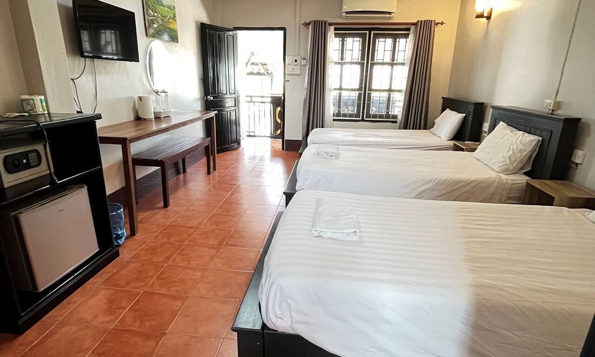 Vang Vieng House | Local Guesthouse