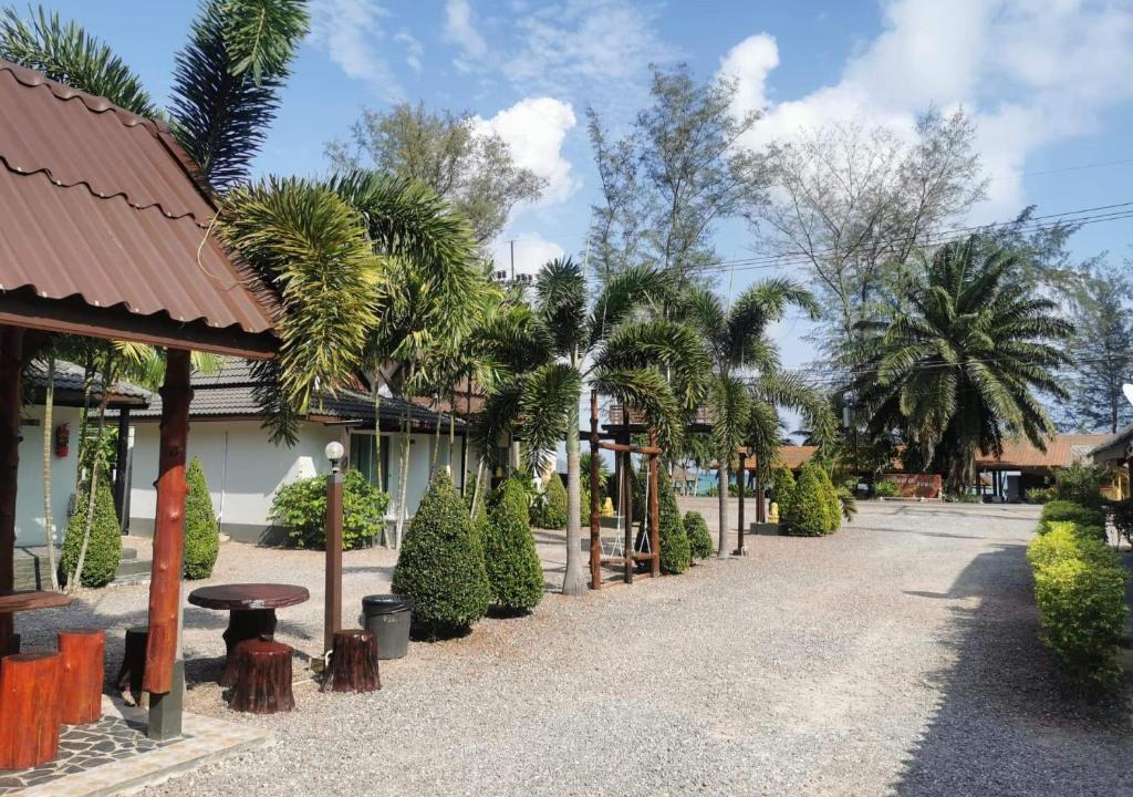 Pathio Resort | Lung Pod 9 resort