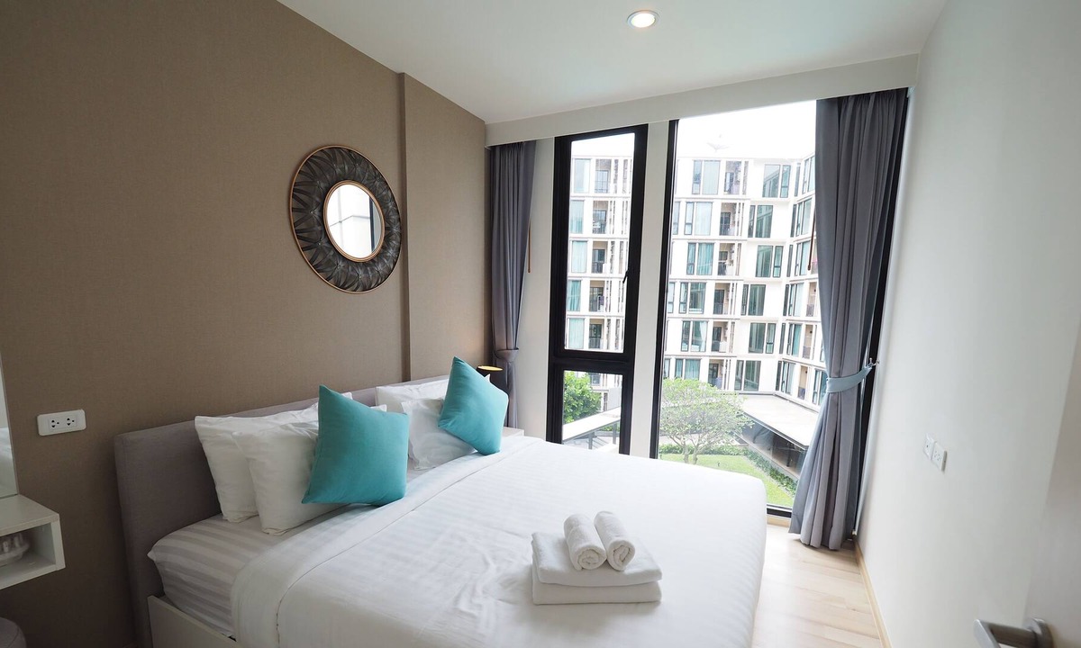 Phuket Condo | Luxury One Bedroom with Infinity Pool in Phuket Town