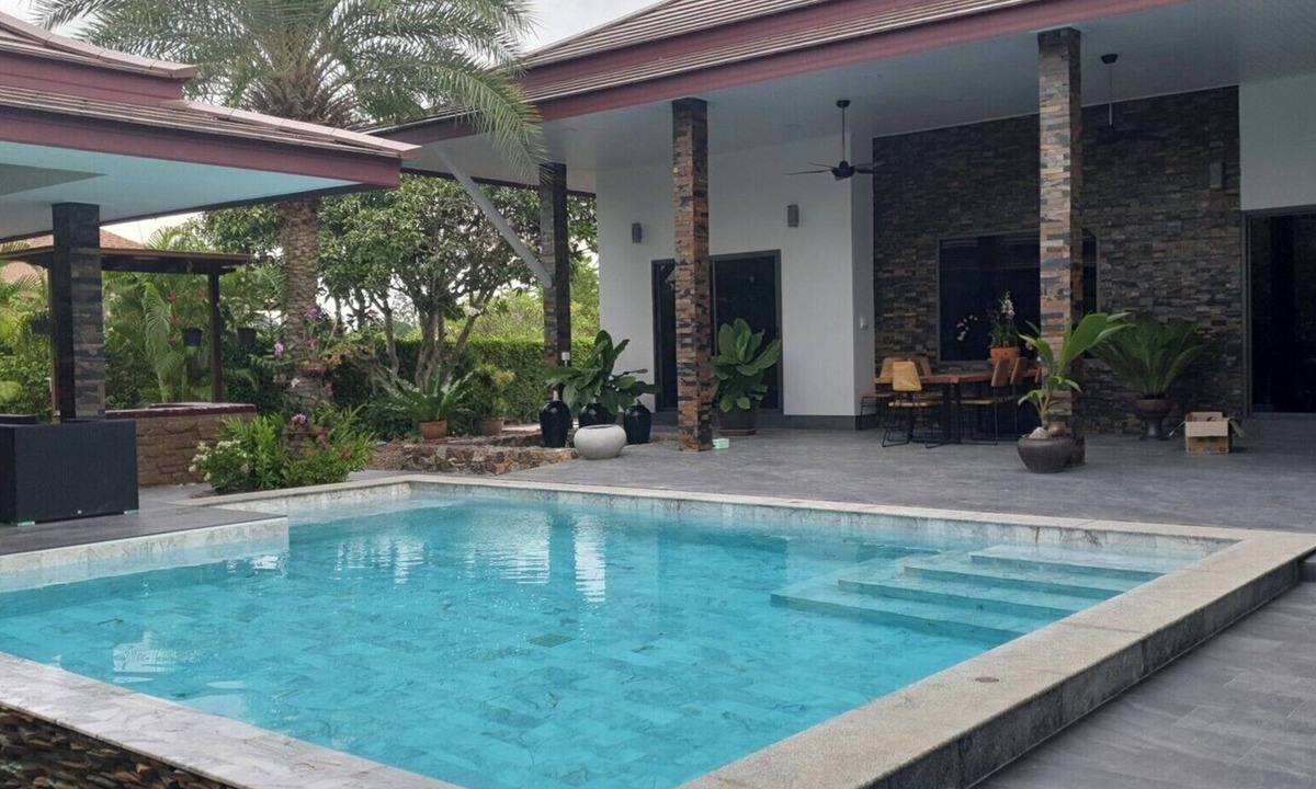 Hin Lek Fai House | Luxury resort Siri Thai Lodges in Thailand, in an oasis of greenery, 5 km from the sea