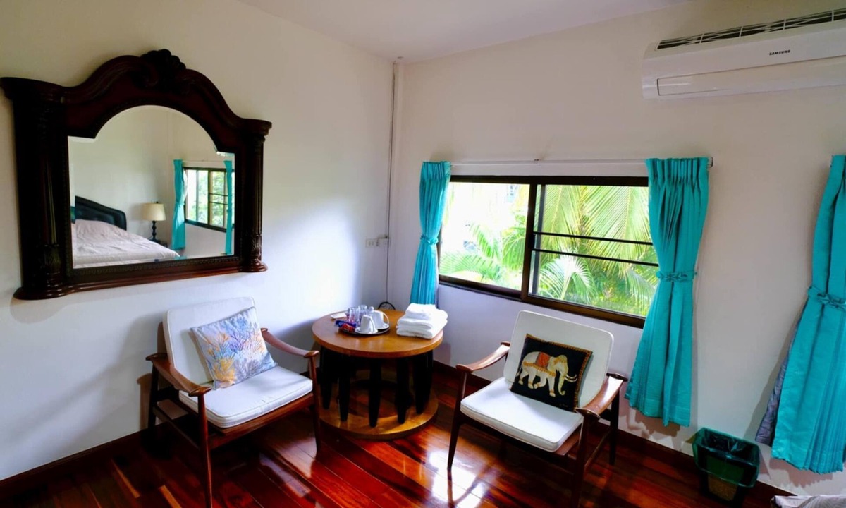 Sam Roi Yot Bed & Breakfast | Lyndale Lodge