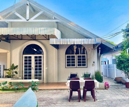 Chang Khlan House | Mali Cottage